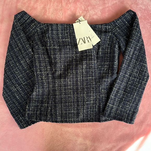 ✨ Zara Tweed Off shoulder top - Picture 4 of 9